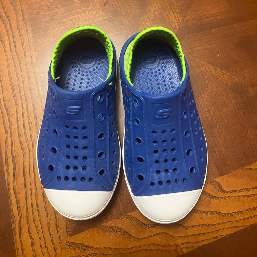 Skecher Foamies